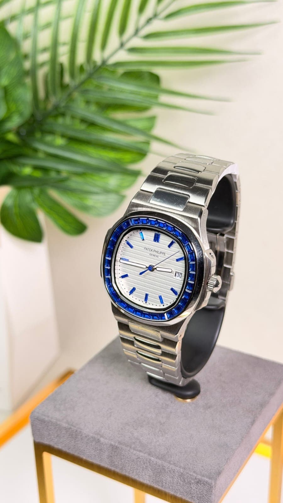 Patek Philippe Nautilus 5711 Style Sapphire Bezel Watch